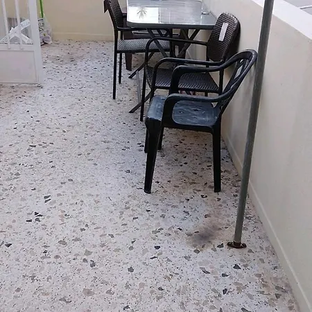 Apartment Terrace δώμα At Nikaia Metro I χρήση ταράτσας *