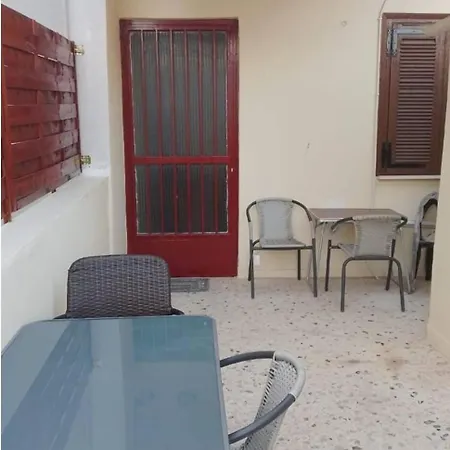 Terrace δώμα At Nikaia Metro I χρήση ταράτσας Apartment Piraeus